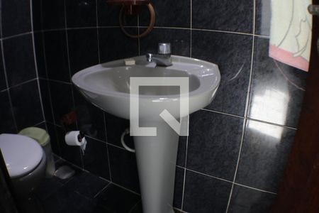 Casa de condomínio à venda com 490m², 5 quartos e 3 vagasBanheiro do Quarto 2