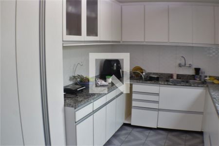 Casa de condomínio à venda com 490m², 5 quartos e 3 vagasCozinha