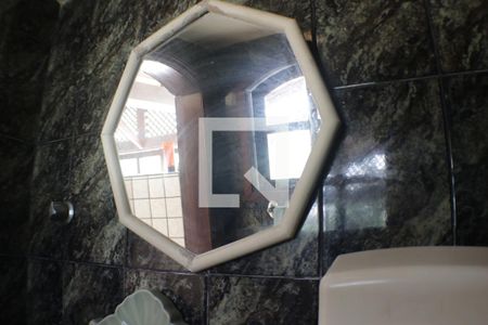 Casa de condomínio à venda com 490m², 5 quartos e 3 vagasLavabo