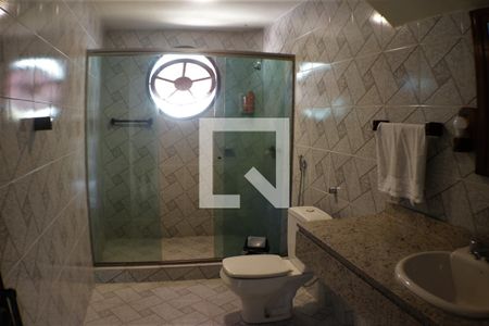 Casa de condomínio à venda com 490m², 5 quartos e 3 vagasBanheiro