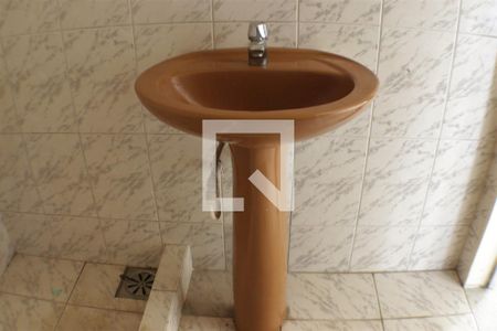 Casa de condomínio à venda com 490m², 5 quartos e 3 vagasBanheiro de Serviço