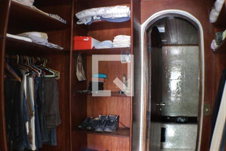 Casa de condomínio à venda com 490m², 5 quartos e 3 vagasQuarto 3 - Suíte