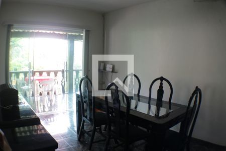 Casa de condomínio à venda com 490m², 5 quartos e 3 vagasHall social