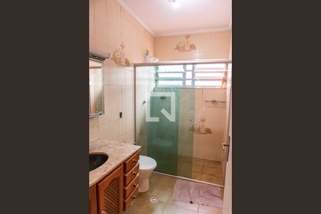 Casa à venda com 260m², 5 quartos e 3 vagasBanheiro 2