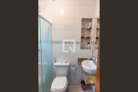 Casa à venda com 260m², 5 quartos e 3 vagasBanheiro 1