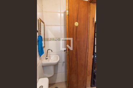 Casa à venda com 260m², 5 quartos e 3 vagasBanheiro de serviço