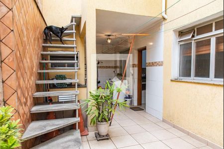 Casa à venda com 260m², 5 quartos e 3 vagasQuintal