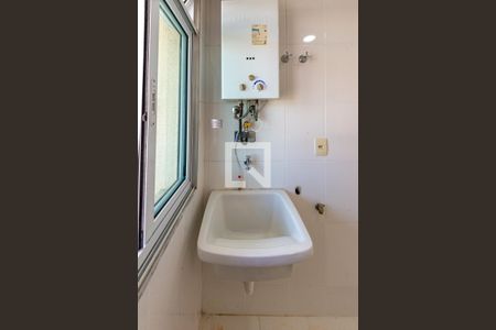 Apartamento para alugar com 65m², 3 quartos e 1 vagaÁrea de Serviço