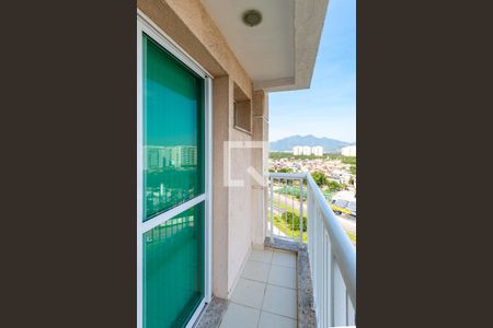 Apartamento para alugar com 65m², 3 quartos e 1 vagaSacada