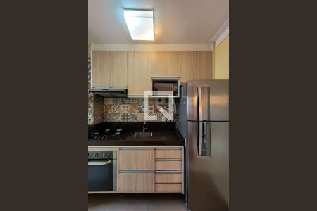 Cozinha de apartamento para alugar com 2 quartos, 53m² em Vila Nair, São Paulo