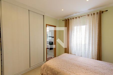 Casa à venda com 200m², 2 quartos e 3 vagas Casa à venda com 200m², 2 quartos e 3 vagasSuíte