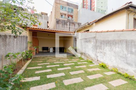 Casa à venda com 200m², 2 quartos e 3 vagas Casa à venda com 200m², 2 quartos e 3 vagasQuintal
