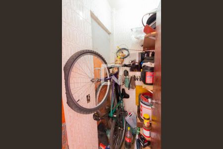 Casa à venda com 200m², 2 quartos e 3 vagas Casa à venda com 200m², 2 quartos e 3 vagasDepósito