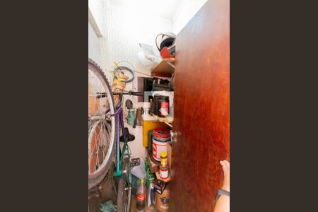 Casa à venda com 200m², 2 quartos e 3 vagas Casa à venda com 200m², 2 quartos e 3 vagasDepósito