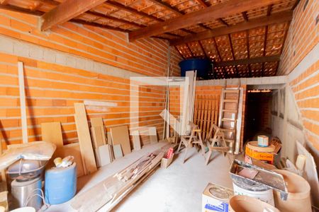 Casa à venda com 200m², 2 quartos e 3 vagas Casa à venda com 200m², 2 quartos e 3 vagasEdícula