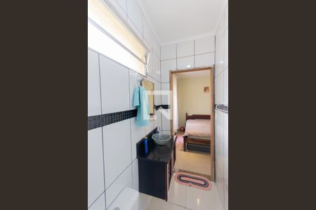 Casa à venda com 200m², 2 quartos e 3 vagas Casa à venda com 200m², 2 quartos e 3 vagasBanheiro da Suíte