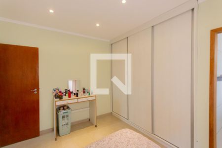 Casa à venda com 200m², 2 quartos e 3 vagas Casa à venda com 200m², 2 quartos e 3 vagasSuíte