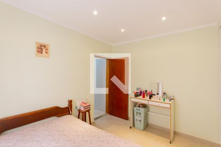 Casa à venda com 200m², 2 quartos e 3 vagas Casa à venda com 200m², 2 quartos e 3 vagasSuíte