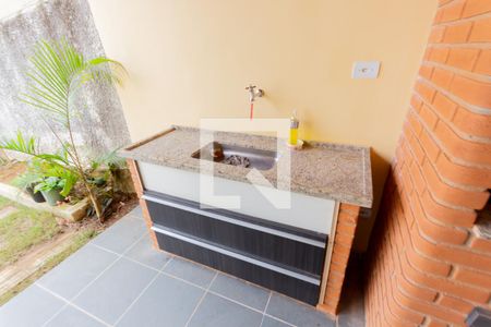 Casa à venda com 200m², 2 quartos e 3 vagas Casa à venda com 200m², 2 quartos e 3 vagasPia