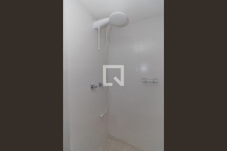 Banheiro de kitnet/studio à venda com 1 quarto, 41m² em Auxiliadora, Porto Alegre