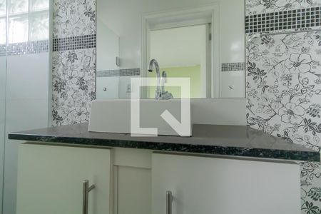 Casa à venda com 409m², 4 quartos e 2 vagasBanheiro 1