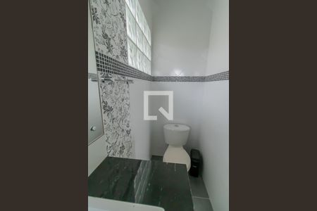 Casa à venda com 409m², 4 quartos e 2 vagasBanheiro 1