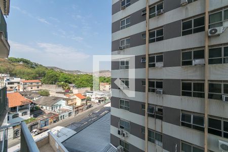 Apartamento à venda com 66m², 2 quartos e 1 vaga Apartamento à venda com 66m², 2 quartos e 1 vagaVista da Varanda do Quarto 2