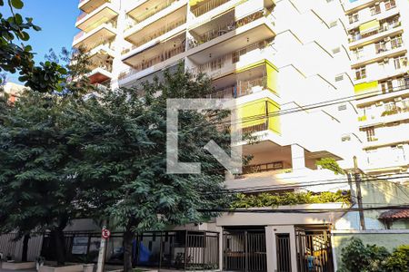 Apartamento para alugar com 79m², 2 quartos e 1 vaga Apartamento para alugar com 79m², 2 quartos e 1 vagaFachada e portaria