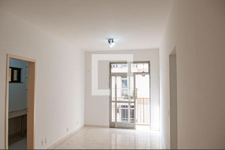 sala de apartamento para alugar com 2 quartos, 79m² em Pechincha, Rio de Janeiro