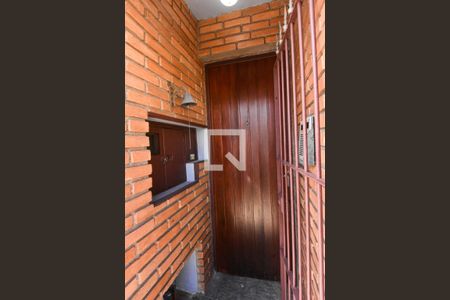 Casa à venda com 130m², 3 quartos e 2 vagas Casa à venda com 130m², 3 quartos e 2 vagasEntrada