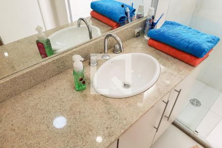 Apartamento à venda com 123m², 4 quartos e 2 vagasBanheiro da Suíte