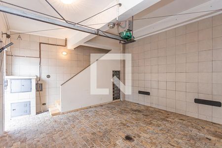 Garagem de casa à venda com 3 quartos, 170m² em Parque Maria Domitila, São Paulo