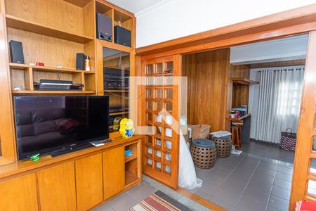 Sala 3 de casa à venda com 3 quartos, 170m² em Parque Maria Domitila, São Paulo