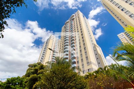 Apartamento à venda com 58m², 2 quartos e 2 vagasFachada