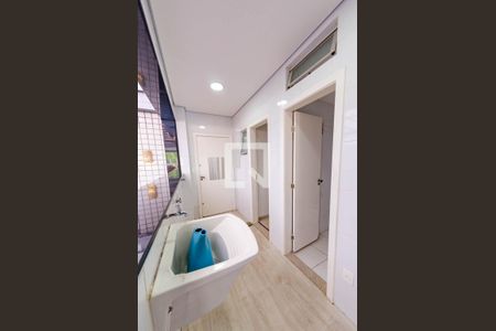 Apartamento para alugar com 280m², 4 quartos e 4 vagas Apartamento para alugar com 280m², 4 quartos e 4 vagasÁrea de serviço