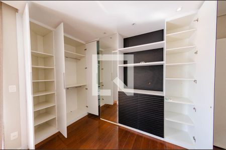 Apartamento para alugar com 280m², 4 quartos e 4 vagas Apartamento para alugar com 280m², 4 quartos e 4 vagasSuíte 2