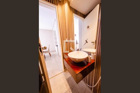 Apartamento para alugar com 280m², 4 quartos e 4 vagas Apartamento para alugar com 280m², 4 quartos e 4 vagasLavabo