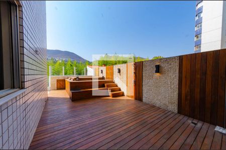 Apartamento para alugar com 280m², 4 quartos e 4 vagas Apartamento para alugar com 280m², 4 quartos e 4 vagasÁrea privativa