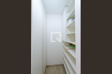Apartamento para alugar com 280m², 4 quartos e 4 vagas Apartamento para alugar com 280m², 4 quartos e 4 vagasQuarto de serviço