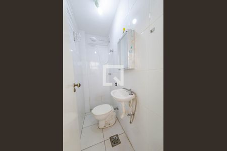 Apartamento para alugar com 280m², 4 quartos e 4 vagas Apartamento para alugar com 280m², 4 quartos e 4 vagasBanheiro de serviço