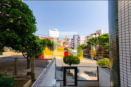 Apartamento para alugar com 280m², 4 quartos e 4 vagas Apartamento para alugar com 280m², 4 quartos e 4 vagasVista