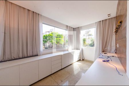 Escritório de apartamento para alugar com 4 quartos, 280m² em Buritis, Belo Horizonte