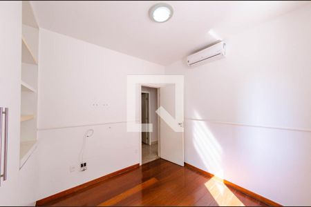 Apartamento para alugar com 280m², 4 quartos e 4 vagas Apartamento para alugar com 280m², 4 quartos e 4 vagasQuarto 2