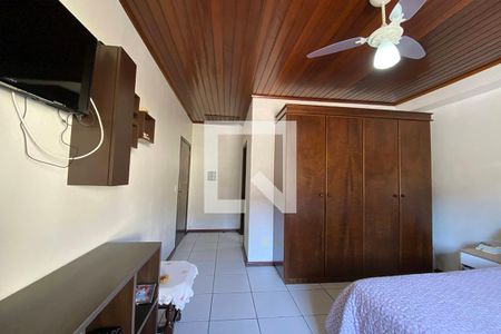 Casa à venda com 210m², 3 quartos e 2 vagasQuarto 3