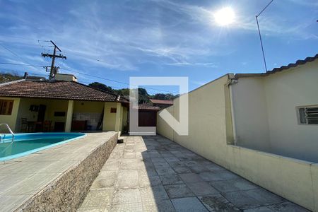 Casa à venda com 210m², 3 quartos e 2 vagasÁrea Externa