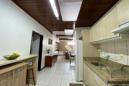 Casa à venda com 210m², 3 quartos e 2 vagasCozinha
