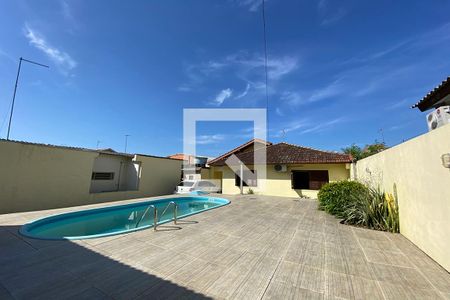 Casa à venda com 210m², 3 quartos e 2 vagasÁrea Externa