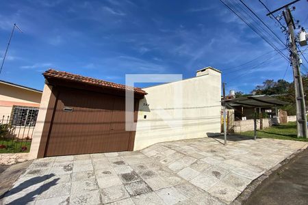 Casa à venda com 210m², 3 quartos e 2 vagasFachada
