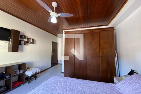 Casa à venda com 210m², 3 quartos e 2 vagasQuarto 3