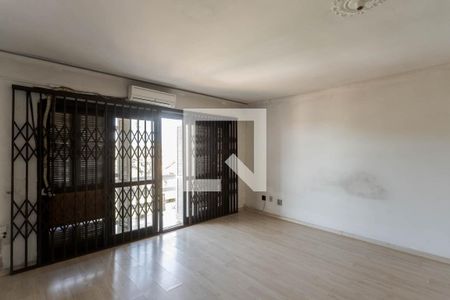 Suíte de casa à venda com 4 quartos, 270m² em Rubem Berta, Porto Alegre